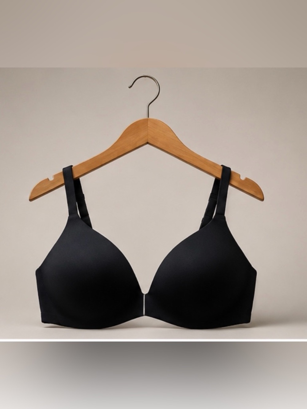 New! Skims WIRELESS FORM PUSH UP PLUNGE BRA